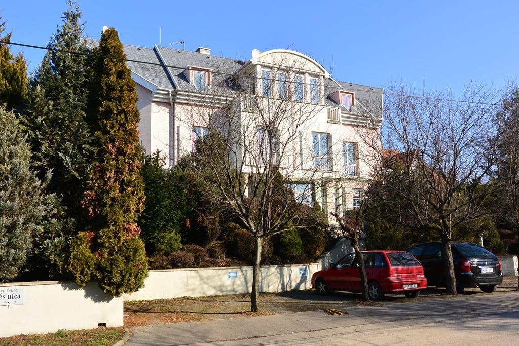 Belle Fleur Panzio Bed and Breakfast Βουδαπέστη Εξωτερικό φωτογραφία